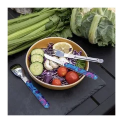 AKINOD 12H34 Set De 3 Couverts Inox Nomades HIBISCUS -Peugeot Boutique akinod 12h34 set de 3 couverts inox nomades hibiscus 3