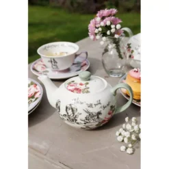 Kitchen Craft ALICE IN WONDERLAND Théière En Porcelaine 400 Ml KitchenCraft Coffret Cadeau -Peugeot Boutique alice in wonderland theiere en porcelaine 400 ml kitchencraft coffret cadeau nvs 9