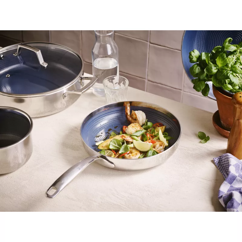 Azur Poêle Inox Revêtement Céramique Kitchen Fun BEKA D20 2 Azur Poêle Inox Revêtement Céramique Kitchen Fun BEKA D20 – Image 2