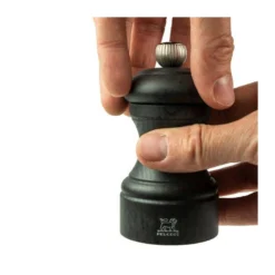 BISTRO Moulin à Poivre Bois De Hêtre 10 Cm PEUGEOT Graphite Noir -Peugeot Boutique bistro moulin a poivre bois uselect 10 cm peugeot graphite noir 9