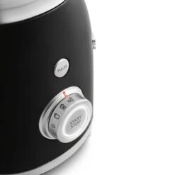 Blender Années 50 SMEG Noir -Peugeot Boutique blender annees 50 smeg noir dispo 23 08 23 16