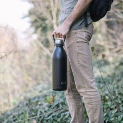 Bouteille Isotherme Double Paroi En Inox Avec Poignée TITAN Qwetch 1.5 L Noir Mat -Peugeot Boutique bouteille isotherme double paroi en inox avec poignee qwetch 15 l noir mat 2