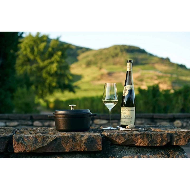 Cocotte En Fonte Emaillée Ronde Staub NOIR D28 6.70L 10 Cocotte En Fonte Emaillée Ronde Staub NOIR D28 6.70L – Image 10