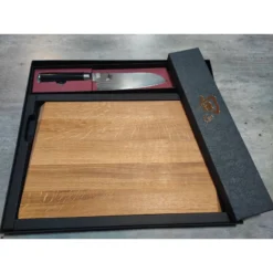 Coffret SHUN Classic Couteau Japonais SANTOKU 18 Cm + Planche à Découper Chêne KAI