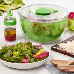 Essoreuse à Salade Verte OXO -Peugeot Boutique essoreuse a salade verte oxo 8