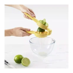 JuiceMax Presse Agrumes Citrons Double Action Joseph Joseph -Peugeot Boutique juicemax presse agrumes citrons double action joseph joseph 14