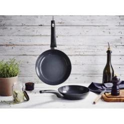 KURO Poêle En Fonte D'Aluminium Revêtement Céramique BEKA D30 Cm -Peugeot Boutique kuro poele en fonte d aluminium revetement ceramique anti adherent beka d30 cm 4