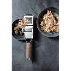 MICROPLANE Accessoire à Truffe Chocolat Fromage 2 En 1 Coupe Râpe -Peugeot Boutique microplane accessoire a truffe chocolat fromage 2 en 1 coupe rape 2