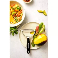 MICROPLANE Eplucheur Y Large -Peugeot Boutique microplane eplucheur y large p 2