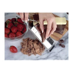 MICROPLANE Gourmet Râpe COUPE LARGE -Peugeot Boutique microplane gourmet rape coupe large 3