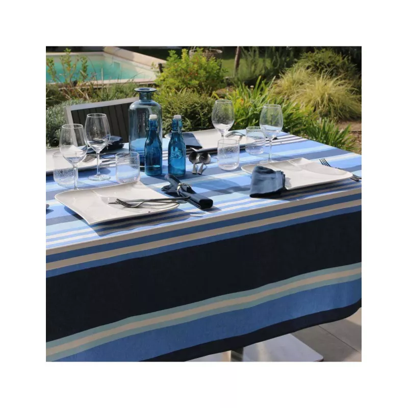 OLERON Nappe 70% Coton 30% Polyester Enduit 150X150 Marine SUD ETOFFE 1 OLERON Nappe 70% Coton 30% Polyester Enduit 150X150 Marine SUD ETOFFE