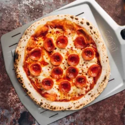 Pelle à Pizza Perforée OONI 30 Cm -Peugeot Boutique pelle a pizza perforee ooni 30 cm 6