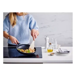 PRO INDUC Poêle Corps Alu ép 3mm Revêtement Céramique Induction BEKA D18