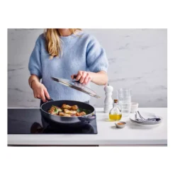 PRO INDUC Sauteuse Corps Alu ép 3mm Revêtement Céramique Induction + Couvercle BEKA D28 14 PRO INDUC Sauteuse Corps Alu ép 3mm Revêtement Céramique Induction + Couvercle BEKA D28 -Peugeot Boutique pro induc sauteuse corps alu ep 3mm revetu induction couvercle beka d28 4