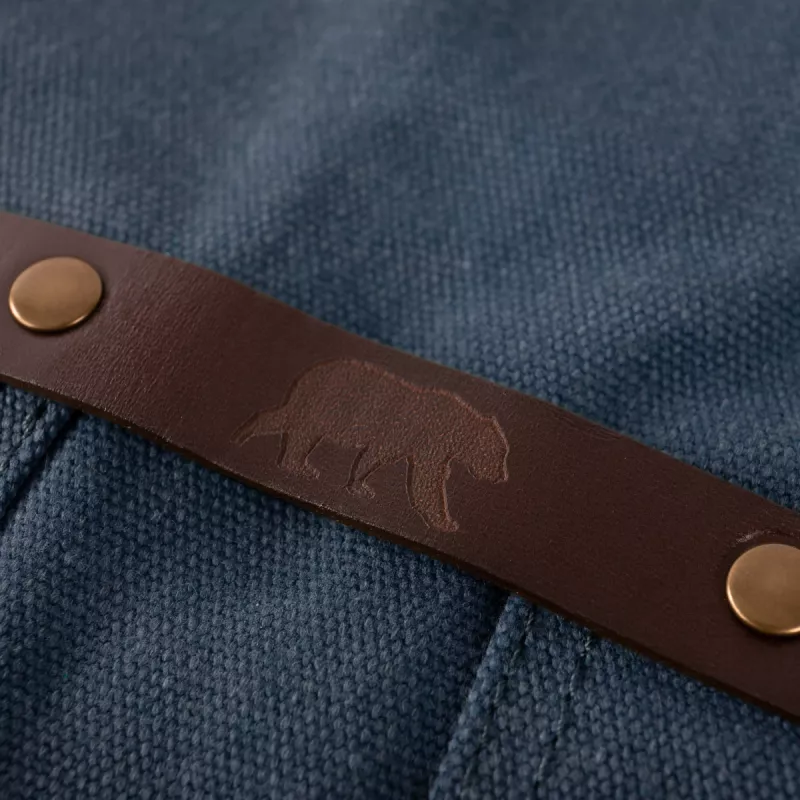 Tablier Cuir Et Toile Waxée Bleu Marine ALASKAN MAKER 16 Tablier Cuir Et Toile Waxée Bleu Marine ALASKAN MAKER – Image 16